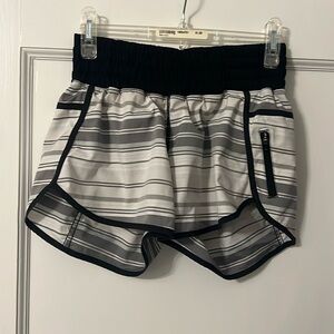 Lululemon striped hotty hot short